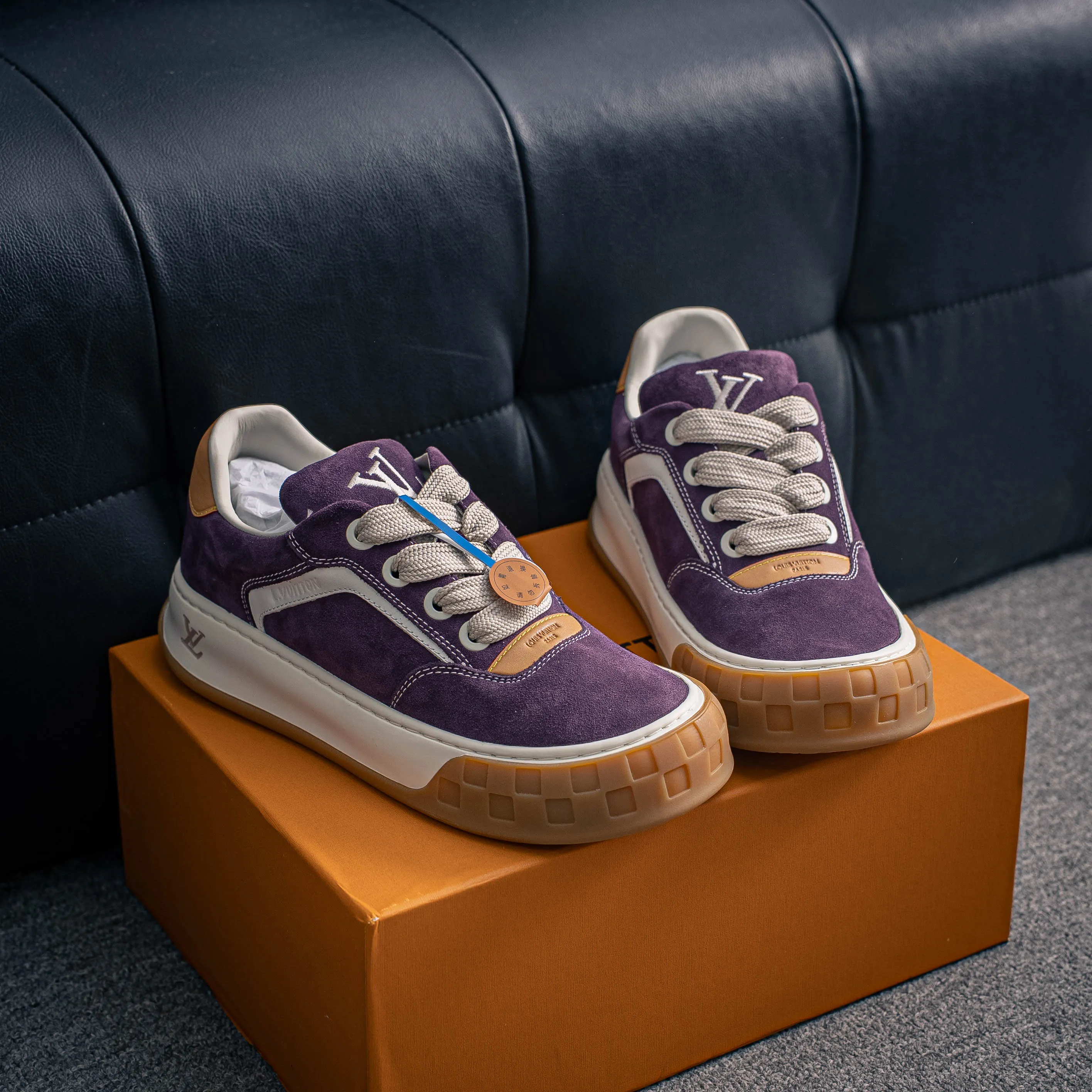 # LV tilted ， Shoes，Sneakers， Shoes，Skate Shoes~~ Sneakers， LV Shoes ， Cushioning TPU Vuitton ，